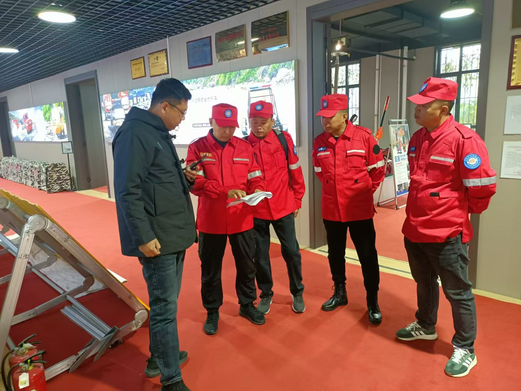 水陸兩棲車(chē) 水陸兩棲車(chē)